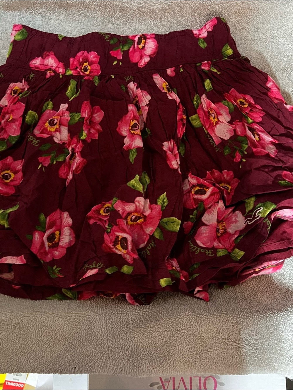 HOLLISTER Floral Skirt in Deep Burgundy with Pink Flowers